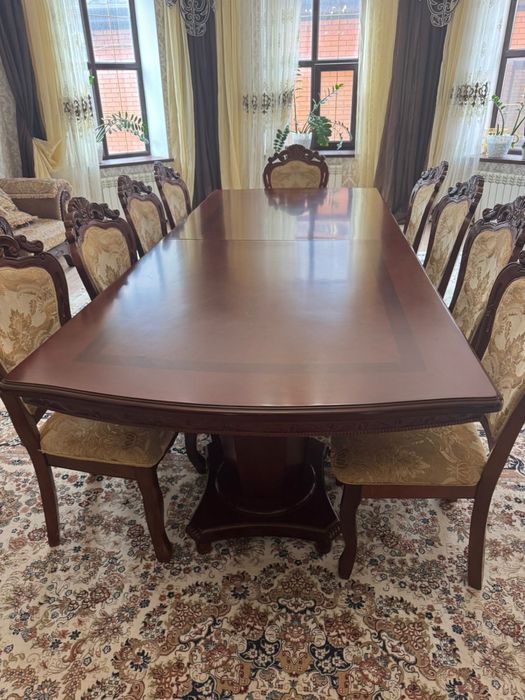 Стол и стулья натуральное дерево