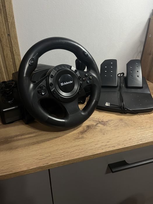 Игровой руль Defender с педалями для ПК и PS3