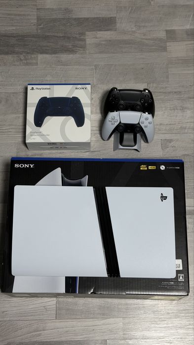 PS 5 Pro 2 TB + GTA 6 | 2 геймпада | PS Pus Extra | EA Play