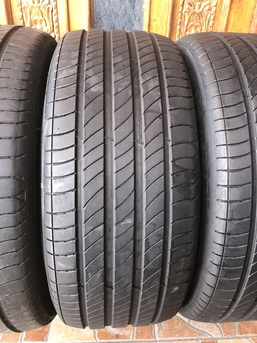 225 50 18 Michelin de vara