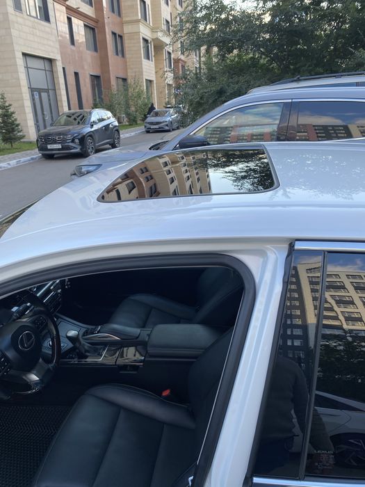 Продается лексус срочно