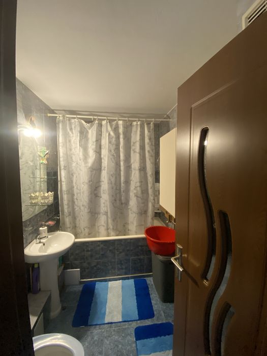 Dau in chirie apartament