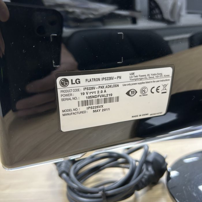 Монитор LG Flatron IPS226V 21.5