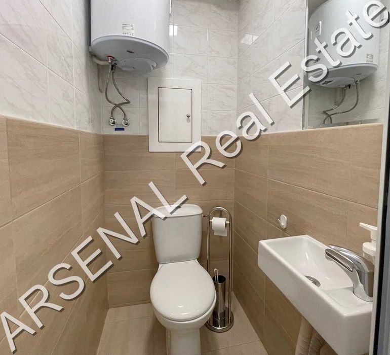 Продажба на четиристаен апартамент, Център