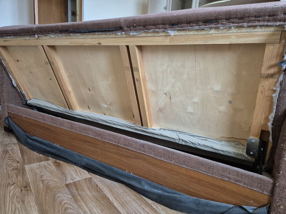 Отдам даром диван!