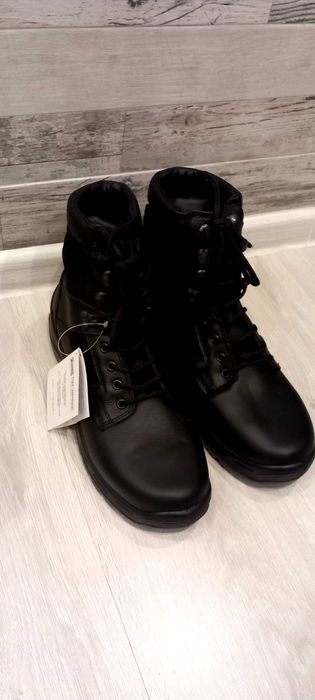 Чисто нови кубинки зимни и летни 44 номер