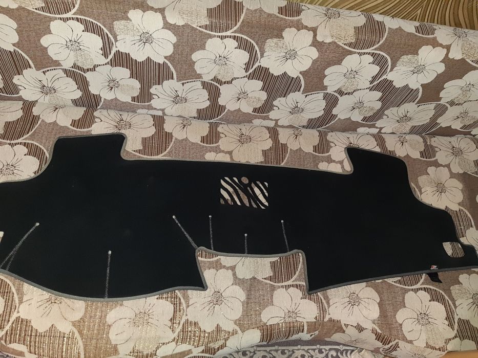 Накидка на панель камри 50