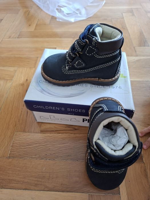 НОВИ боти Primigi, номер 21