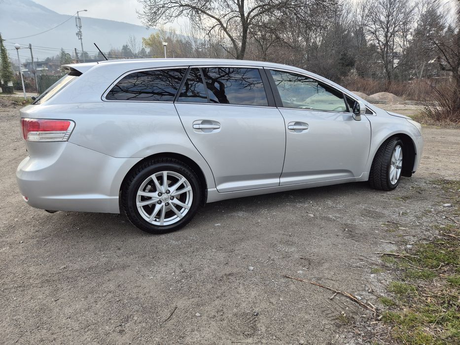 Тойота Avensis 2,2 D, 150 конски сили