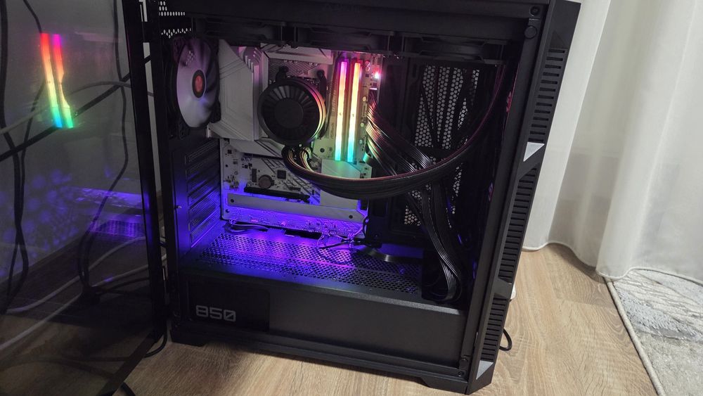 PC desktop Ryzen 9 9950x3d, 64gb ram ddr5 6400, 1tb samsung 990