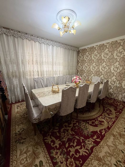 Сергели- 4 бекат метро 1,7 балкон 4 хонали Уй сотилади 69000