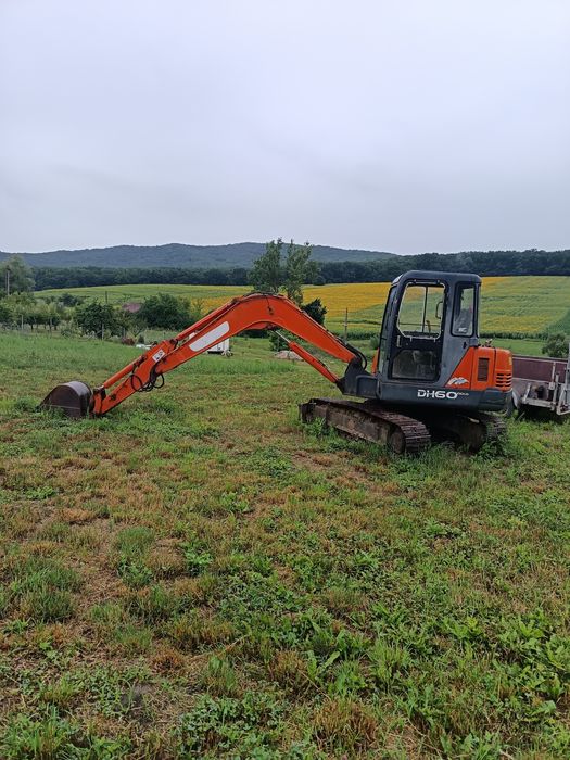 Vând excavator doossan dh55 an2009 pret 12,500 euro