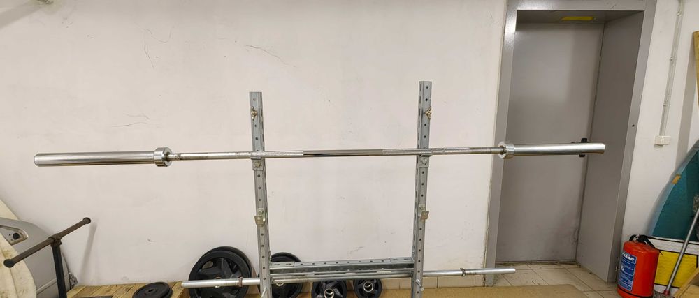 Продавам олимпийски лост, дискове, дъмбели и др.