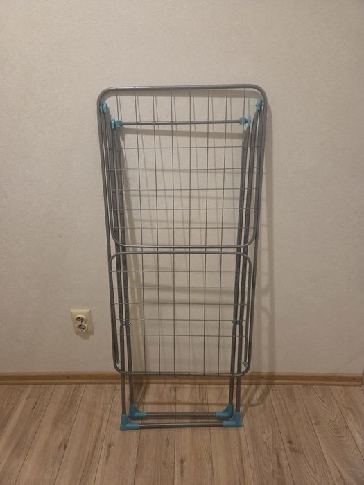 Сушилка для белья в рабочем состоянии