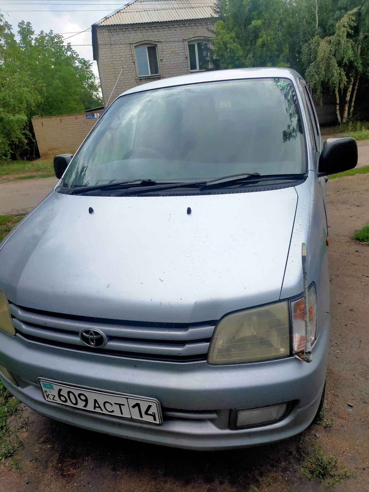 toyota noah - Легковые автомобили - OLX.kz