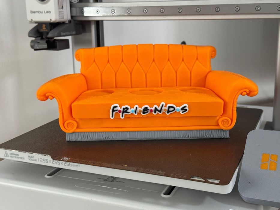 Canapea Friends suport figurine McDonald’s