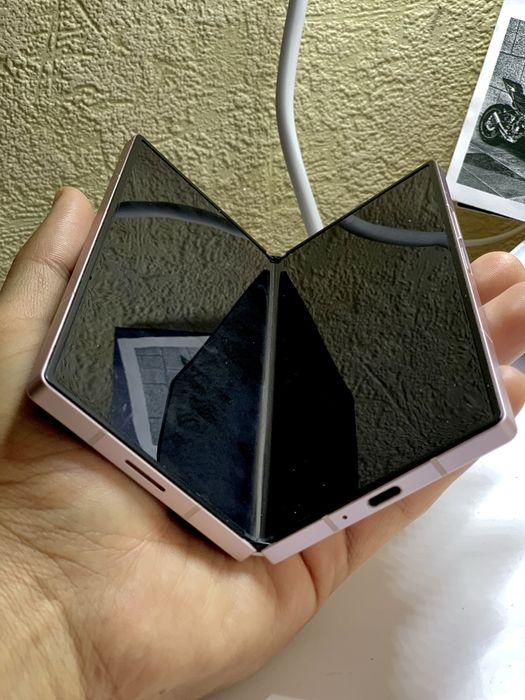 Samsung galaxy z fold 6