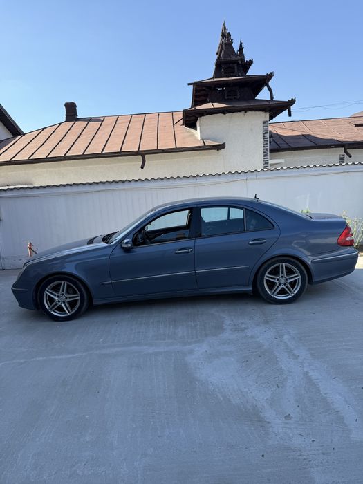 Mercedes Eclass e320 benzina