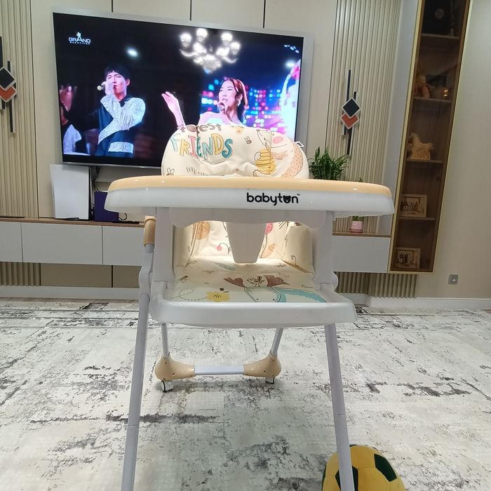 Детская кресло для питания