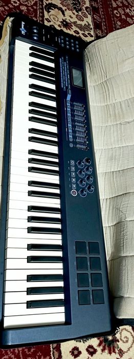 М Аудио,миди клавиатура