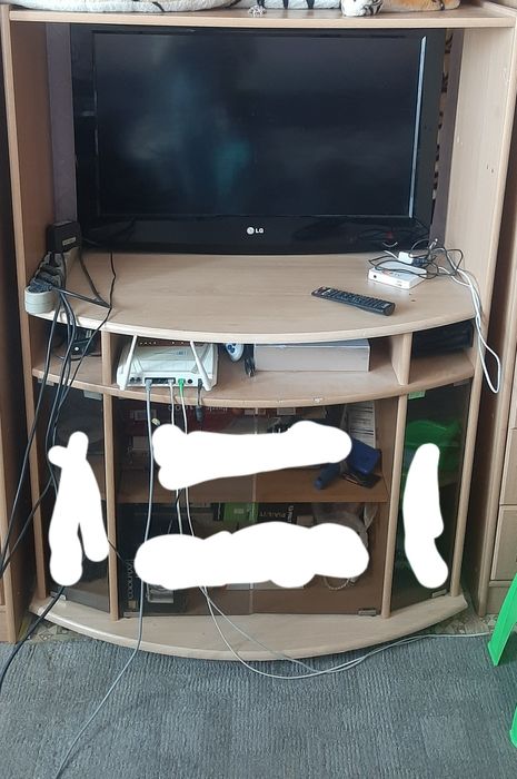 Угловой шкаф с стенкой