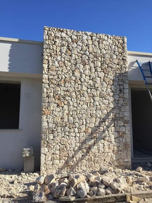 Fac zidărie cu piatră masivă