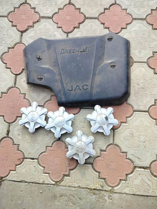 Крышка на двигатель JAC T6