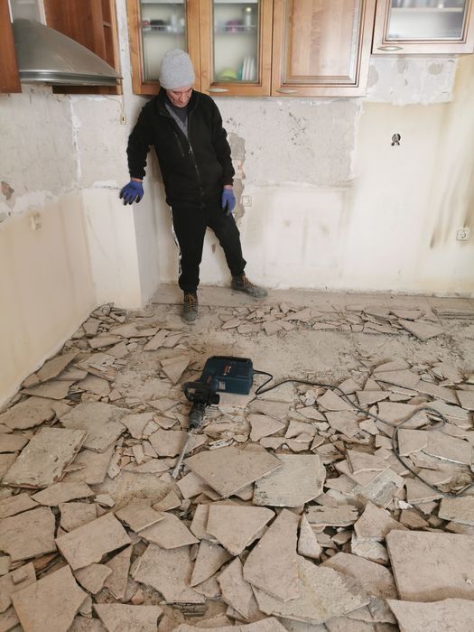 Кърти. Чисти. Извозва.