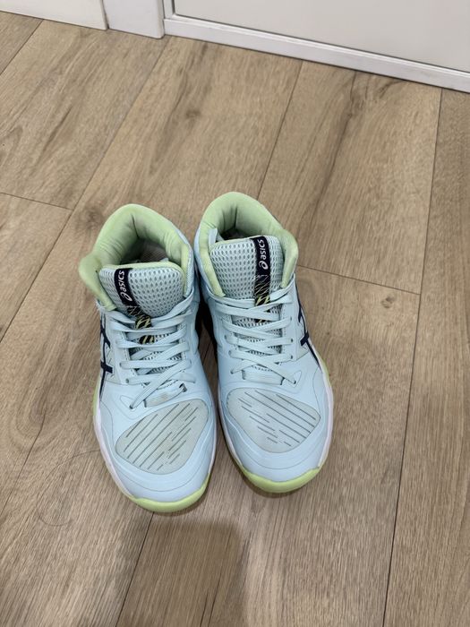 Кроссовки детские Asics 36 р