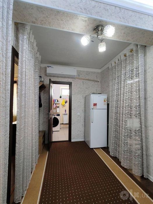 3/3/4 квартира сотилади