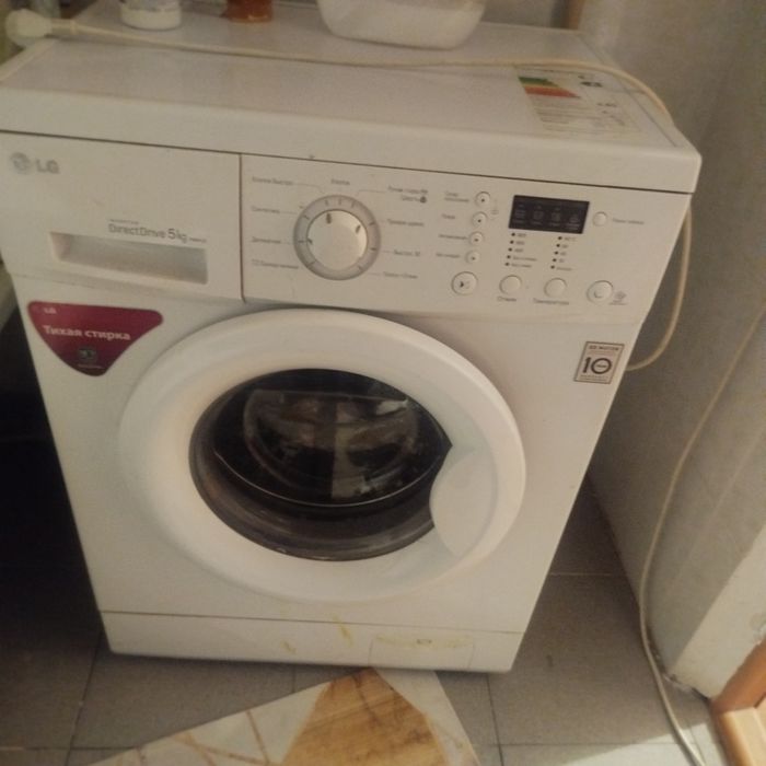 Продаю стиральную машину
