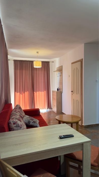 Inchiriez Apartament