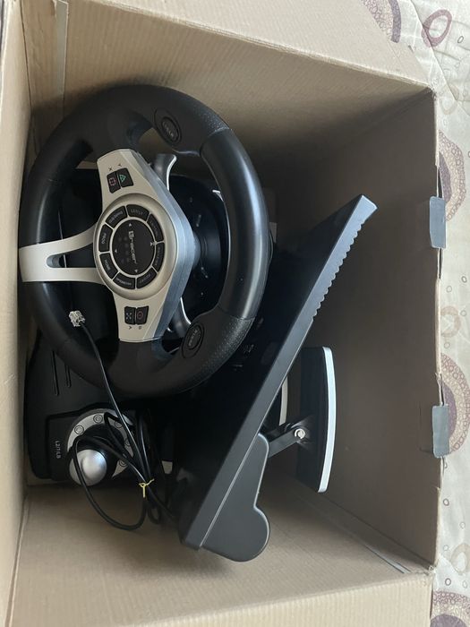 Продавам Волан за игри Tracer Steering Wheel Roadster 4in 1
