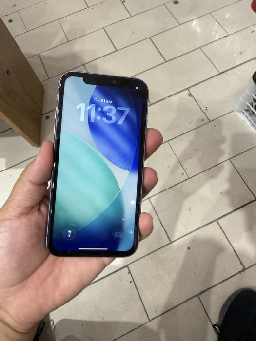 Iphone 11 64гб 76% батарея