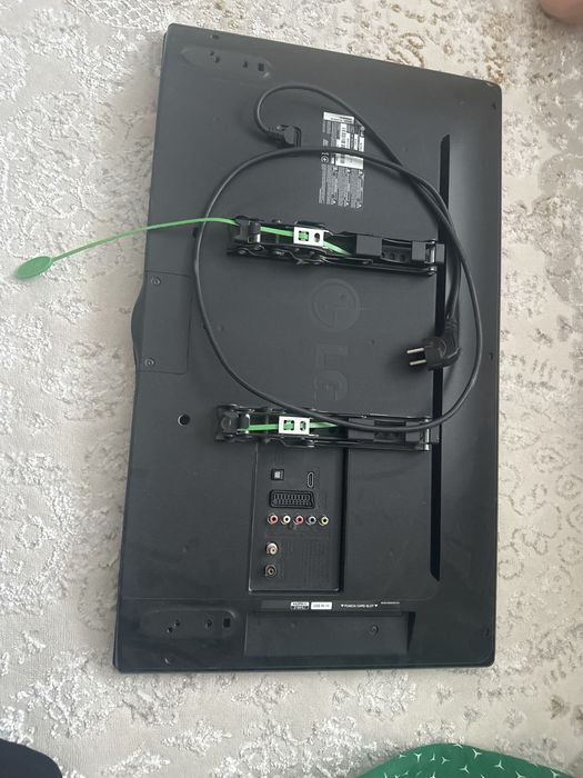 LG телевизор,черный