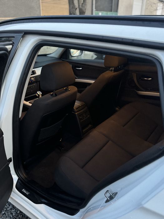 BMW Seria 3 E91 318d