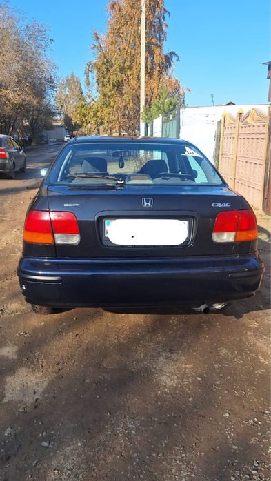 Продам машину Honda Civic