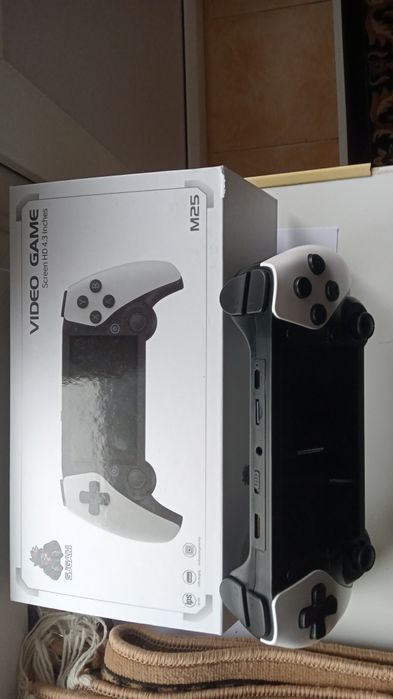 Продам игравую приставку