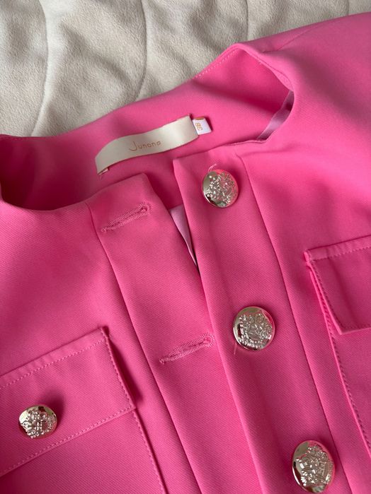 Елегантен костюм на Junona