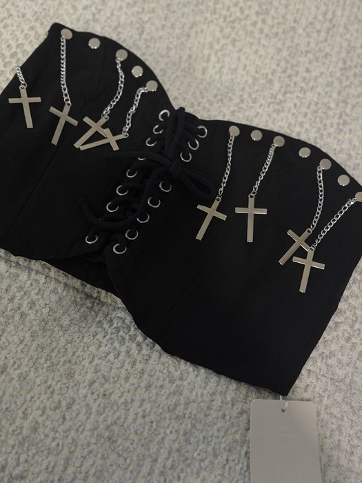 Топове, бюстиета, бодита ,блузи, потници, рокли Zara, LeGer, About you, Bershka, Nikole collection,Evis