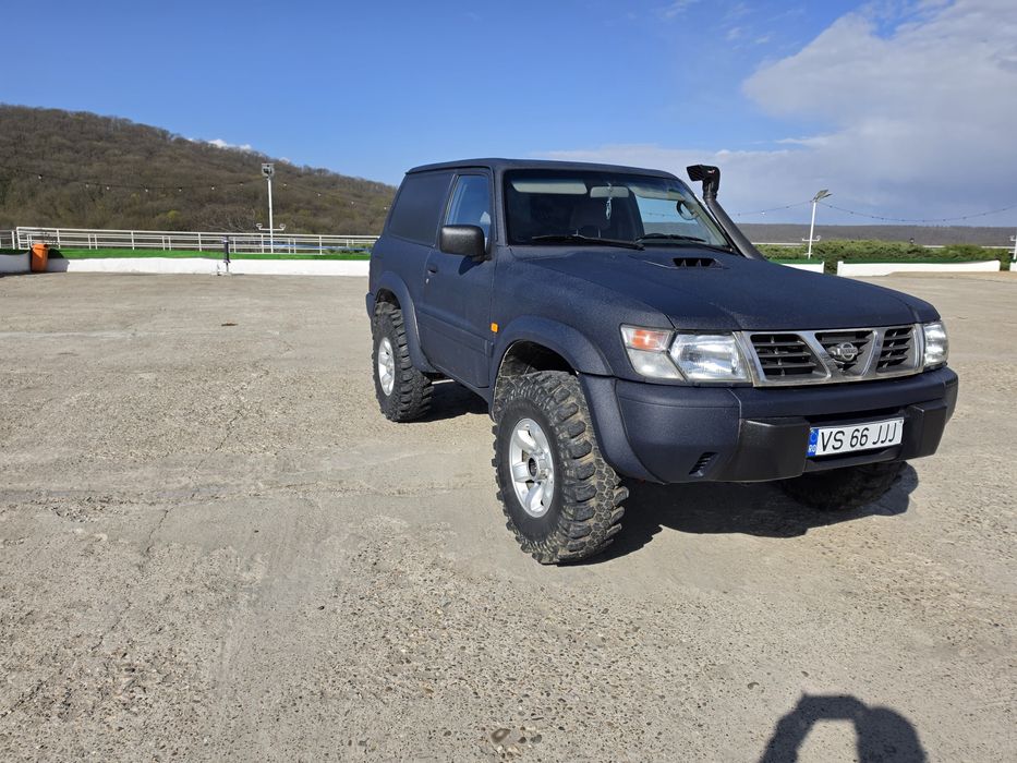 Vând Nissan patrol