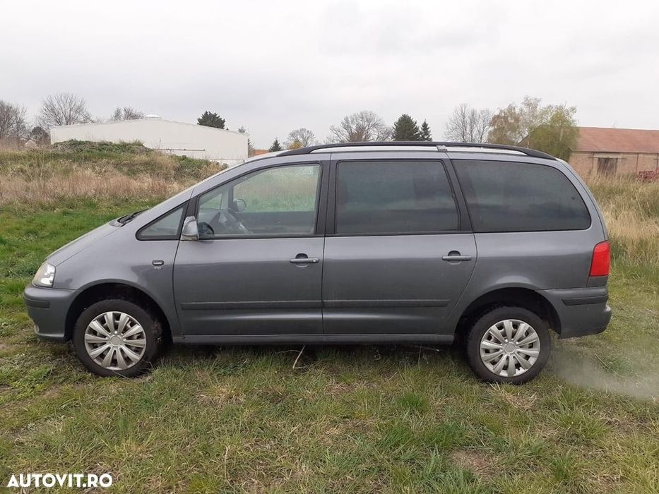 Seat Alhambra Anul 2010 1.9 tdi 116cp 7 locuri Dublu climatronic