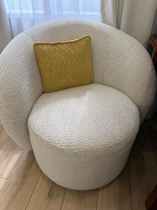 Диван с креслом