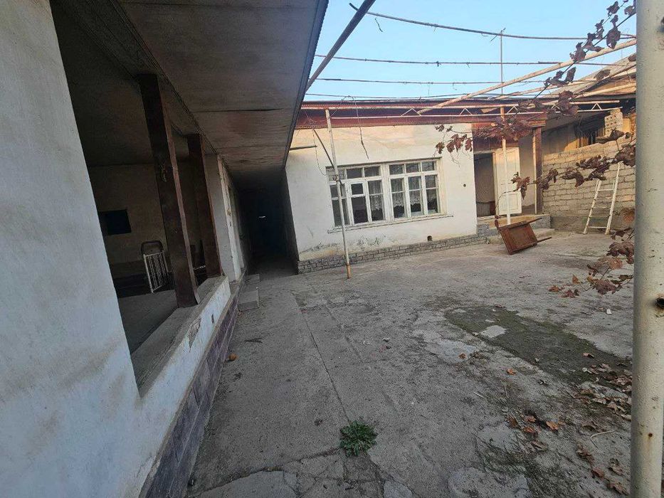 Нурафшон.(Тойтепа ). Обл.кадастр. Продам 5 комнатный дом на 9 сотках