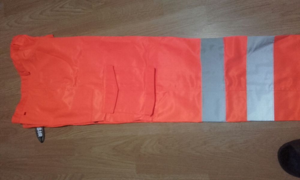 Pantalon reflectorizant (NOU)