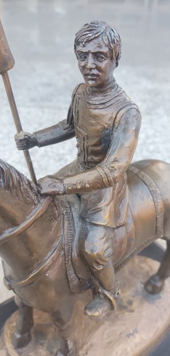 Statuie din metal neferos