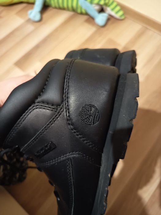 Bocanci Timberland impecabili