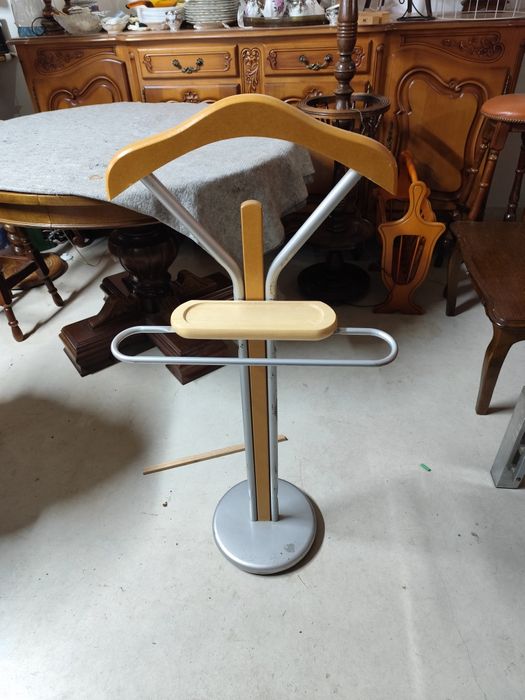 Стоящи закачалки