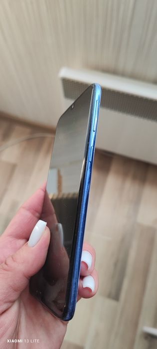 Телефон Samsung A20