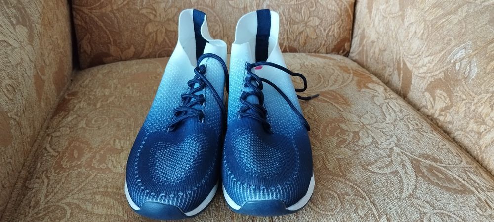 Спортни обувки, маратонки